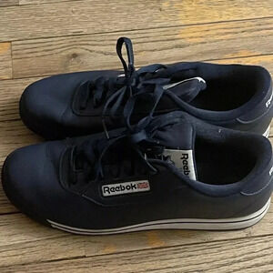 Reebok woman’s Classic Princess Blue Gum Sneakers Trainers Tennis Shoes Size 9